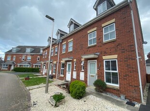 Semi-detached house to rent in Sherratt Close, Stapeley, Nantwich CW5