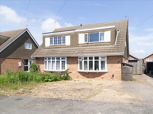 Semi-detached house to rent in Silverdale Grove, Rushden NN10