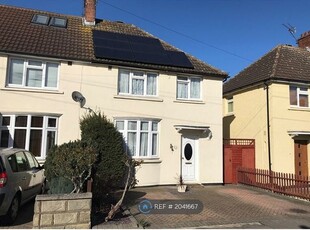 Semi-detached house to rent in Springfield Park Avenue, Chelmsford CM2