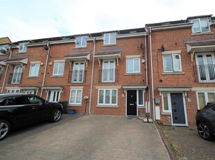 Terraced house to rent in Coleridge Way, Borehamwood WD6