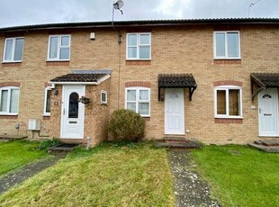 Terraced house to rent in Deverill Road, Aylesbury HP21