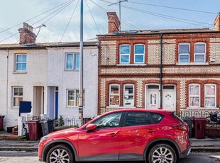 Terraced house to rent in Edgehill Street, Reading RG1
