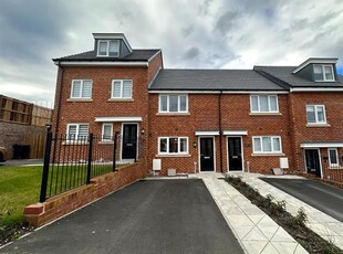 Terraced house to rent in Elm Road, Blaydon-On-Tyne, Tyne & Wear NE21