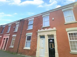 Terraced house to rent in Fletcher Road, Preston PR1