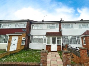 Terraced house to rent in Humber Way, Langley SL3