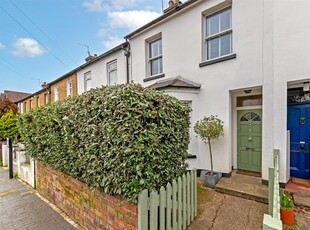 Terraced house to rent in Oswald Road, St.Albans AL1
