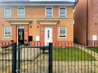 Terraced house to rent in Richmond Lane, Kingswood, Hull HU7