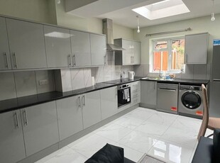 Terraced house to rent in Ridgdale Street, Bow, London E3