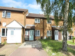 Terraced house to rent in St. Leonards Street, Bedford, Bedfordshire MK42