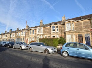 Terraced house to rent in Triangle North, Bath BA2