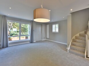 Terraced house to rent in Vane Close, Hampstead NW3