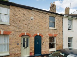 Terraced house to rent in Victoria Street, Whitstable CT5