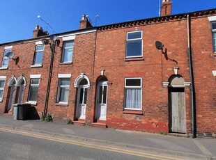 Terraced house to rent in Wistaston Road, Crewe CW2