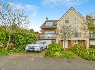 Town house for sale in Nursery Hill, Hitchin SG4