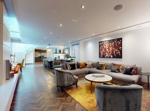 Town house to rent in Cheval Place, Knightsbridge SW7