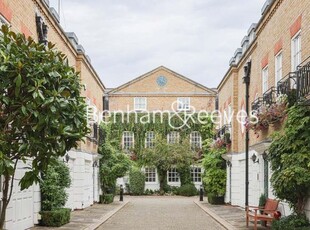 Town house to rent in Farrier Walk, Chelsea SW10