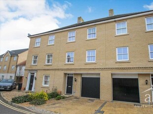 Town house to rent in Griffiths Close, Ipswich IP4