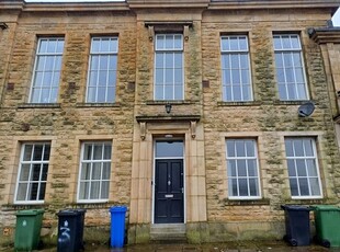 Town house to rent in Rose Bank Street, Bacup OL13