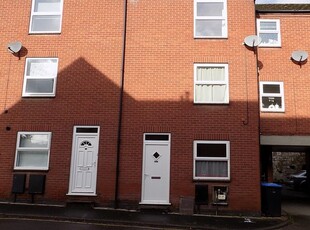 Town house to rent in The Maltings, Union Street, Ashbourne DE6