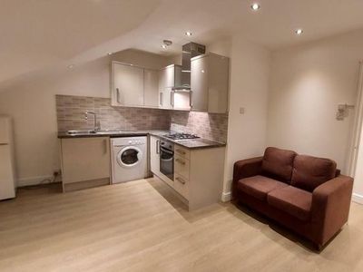 1 bedroom flat to rent London, E5 9JY