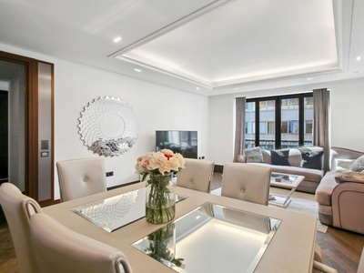 1 bedroom luxury Apartment for sale in London, England