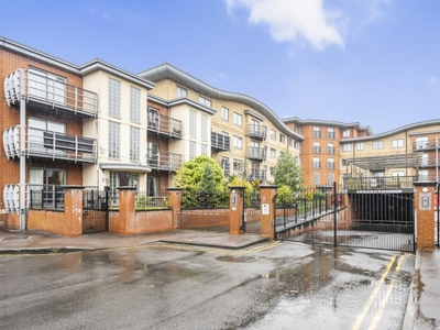 2 Bed Flat/Apartment For Sale in Central Reading, Berkshire, RG1 - 5406965