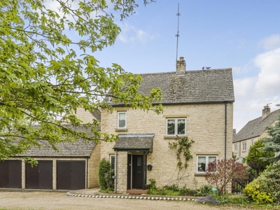 2 Bed House For Sale in St Marys Mead, Witney, OX28 - 5003652