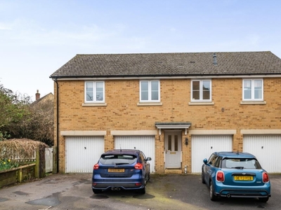 2 Bed House For Sale in Waterford Road, Witney, OX28 - 5354436