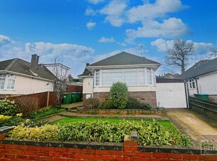 2 Bedroom Bungalow Southampton Southampton