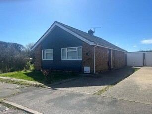 2 Bedroom Bungalow Walton On The Naze Essex