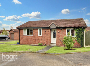 2 bedroom detached bungalow for sale in Challenger Drive, Sprotbrough, Doncaster, DN5