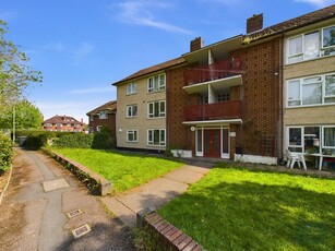 2 bedroom flat for sale in Brook Close, Exeter, EX1