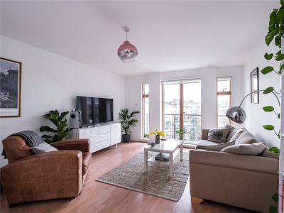 2 bedroom property for sale in Spital Square, London, E1