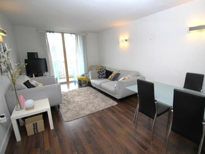 2 Bedroom Shared Living/roommate Salford Salford