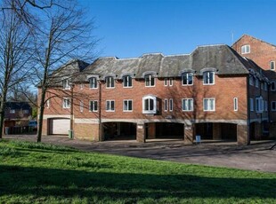 2 Bedroom Shared Living/roommate Winchester Hampshire