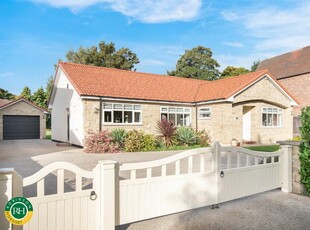 3 bedroom detached bungalow for sale in Brompton Road, Sprotbrough, Doncaster, DN5