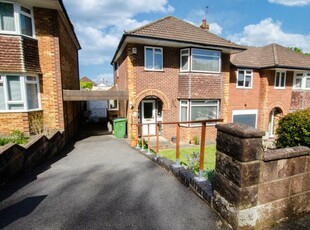 3 bedroom detached house for sale in Glasslaw Road, Southampton, Hampshire, SO18