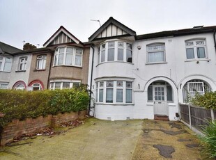 3 Bedroom House Chingford Essex