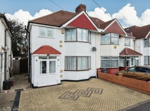 3 Bedroom House Hounslow Greater London