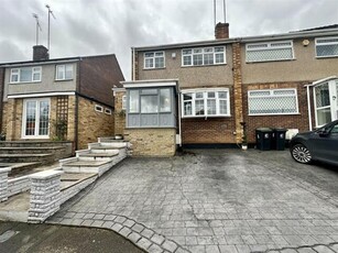 3 Bedroom House Waltham Abbey Essex