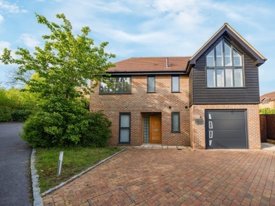 4 Bed House For Sale in Marlow Bottom, Buckinghamshire, SL7 - 5420062