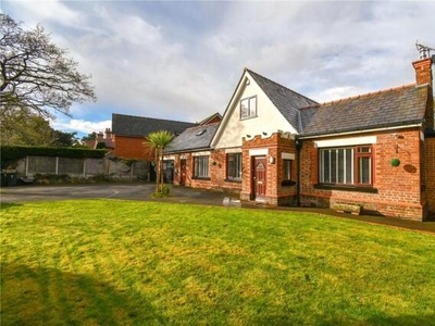 4 Bedroom Bungalow Great Sutton Cheshire