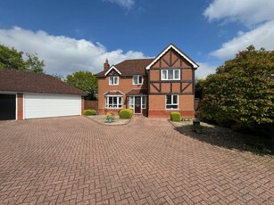 4 bedroom detached house for sale in Chilwell Close, Solihull, B91