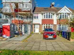 4 Bedroom House Greenford Greater London