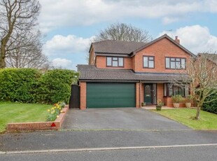 4 Bedroom House Redditch Worcestershire