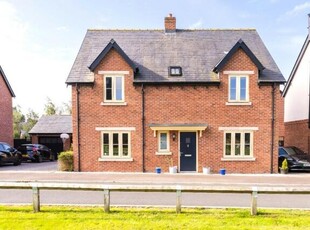 4 Bedroom House Rugby Warwickshire