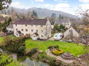 4 Bedroom House Stroud Gloucestershire