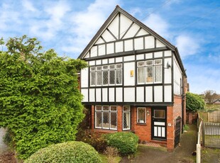 4 bedroom semi-detached house for sale in Hunts Lane, Stockton Heath, Warrington, Cheshire, WA4