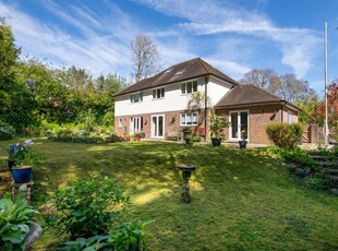 5 bedroom detached house for sale in Sleepers Hill, Winchester, SO22