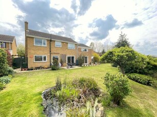 5 Bedroom House Allington Allington